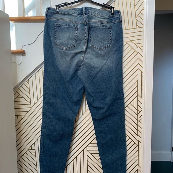 Torrid Mid Rise Skinny Jeans - Picture 5 of 6